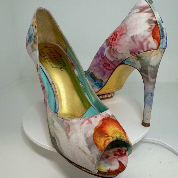 Ted Baker London - Picture 3 of 6